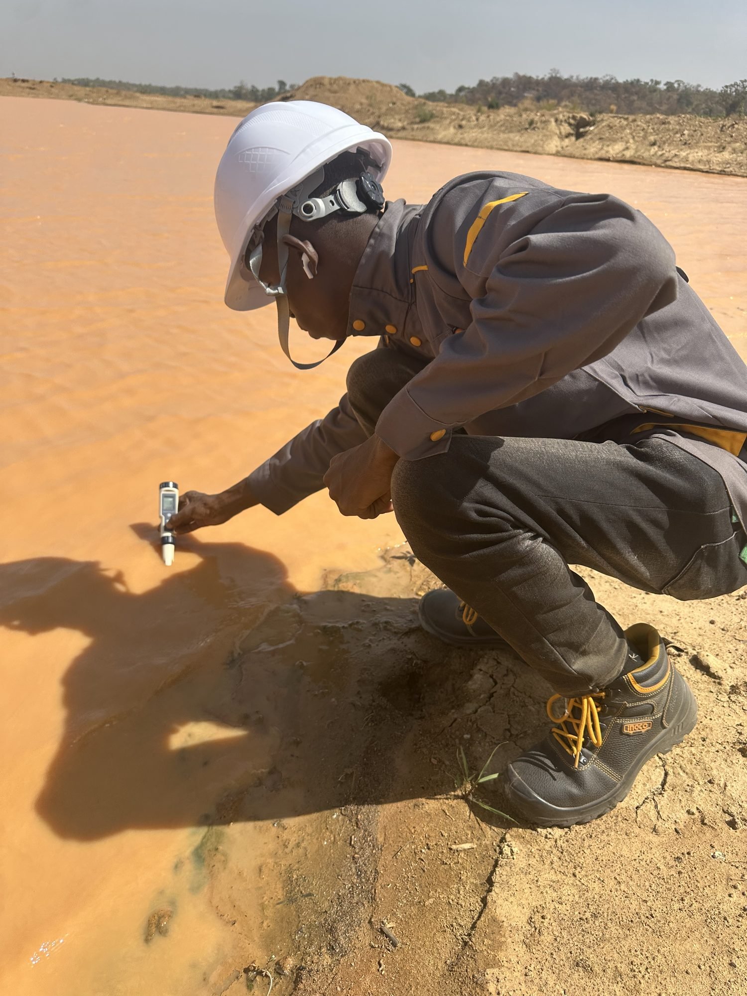 Analyse de la qualité de l'eau réalisée à Sébékourani